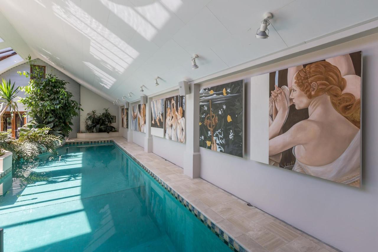 Bond Estate Luxury Accommodation Κράισττσερτς Εξωτερικό φωτογραφία
