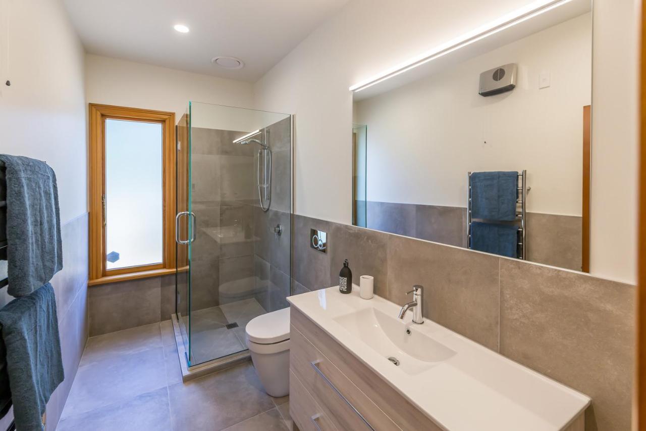Bond Estate Luxury Accommodation Κράισττσερτς Εξωτερικό φωτογραφία