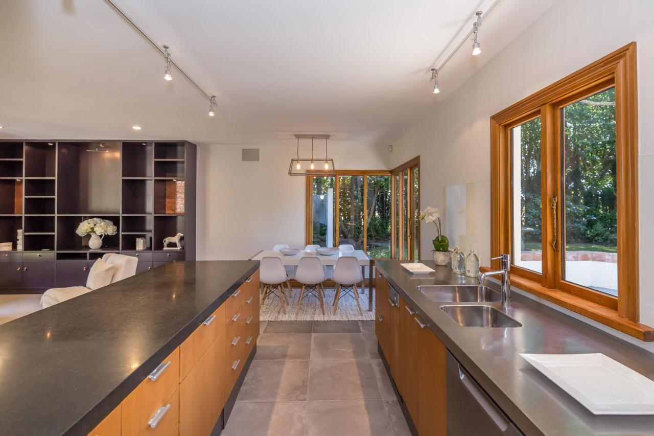 Bond Estate Luxury Accommodation Κράισττσερτς Εξωτερικό φωτογραφία